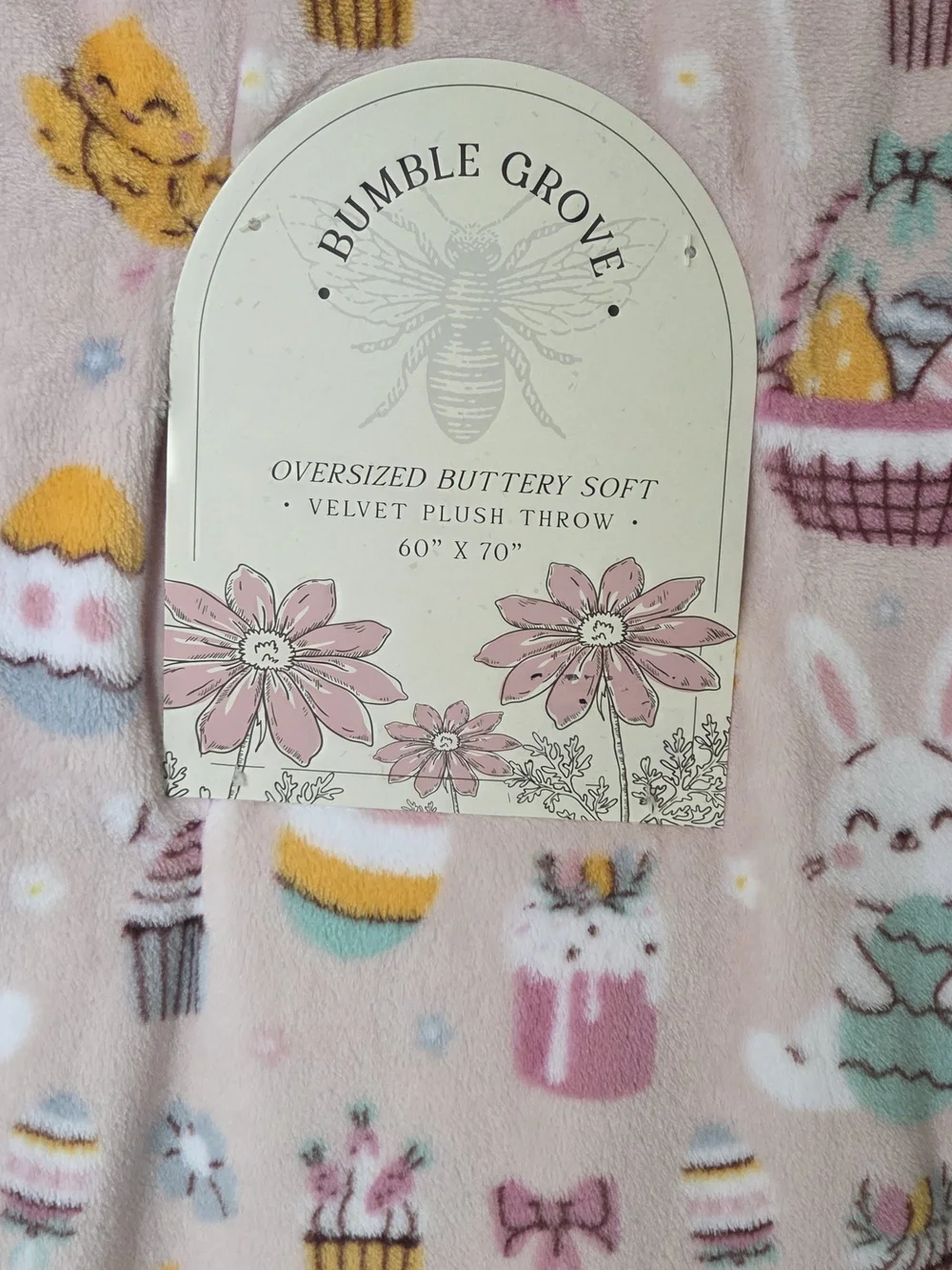 BUMBLE GROVE Bunny & Cupcake Plush Throw Blanket